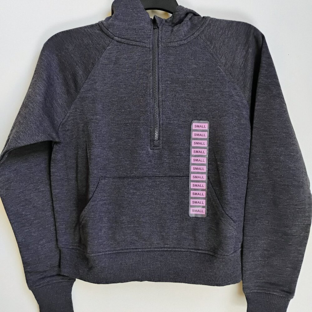 Size small kangaroo pocket, cotton blend fleece fabric hoodie.